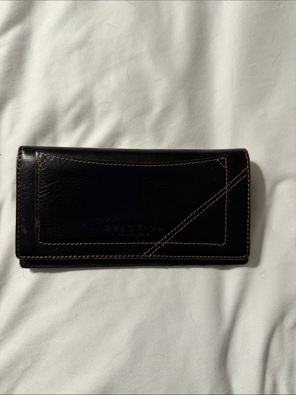 Reaction Kenneth Cole Black Leather Money Clip Wallet with Contrast Stitching
